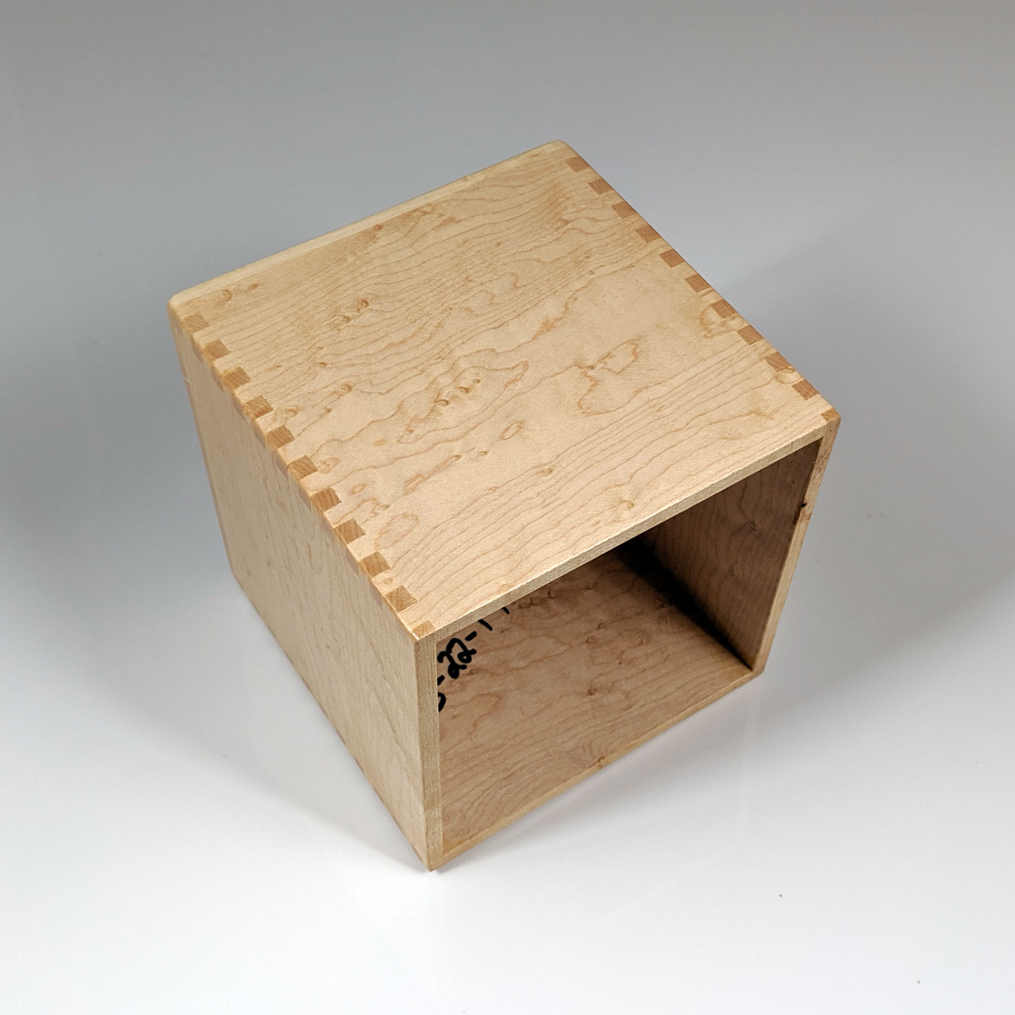 Buy Handcrafted Maple Plywood Box With Honeycomb Design and Bee Online in  India 